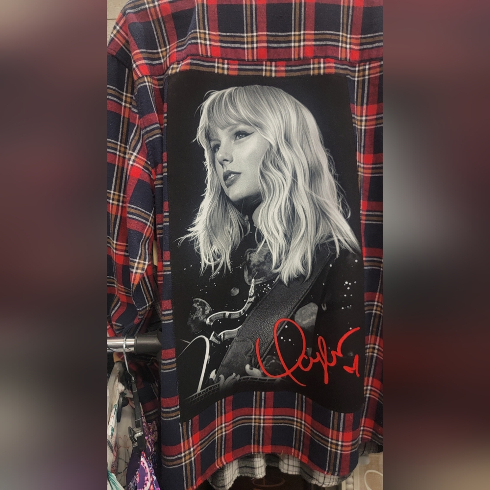 Recycled Taylor Swift Red and Navy Plaid Flannel Shirt Size 2XL